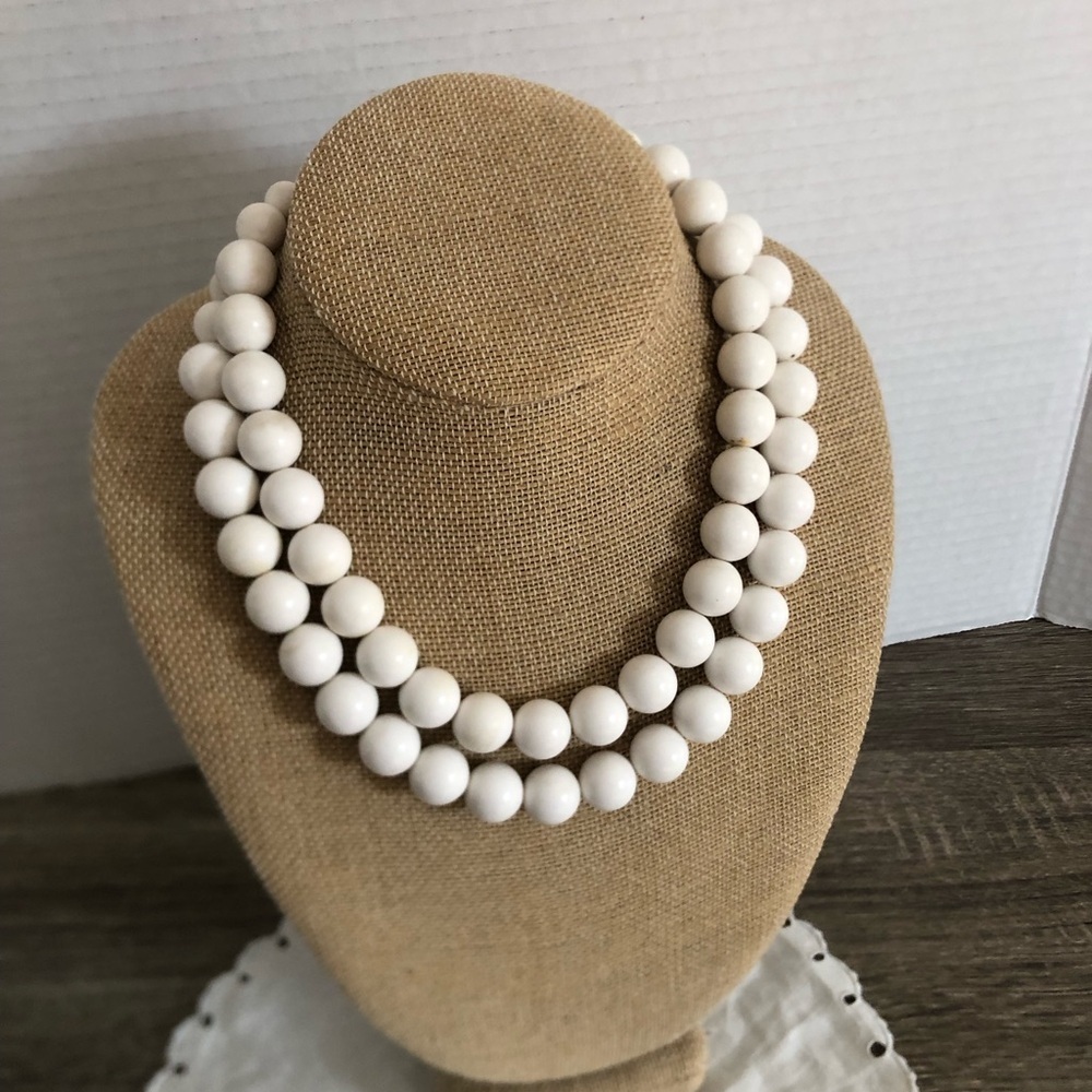 Vtg Double Strand Chunky Beaded Necklace